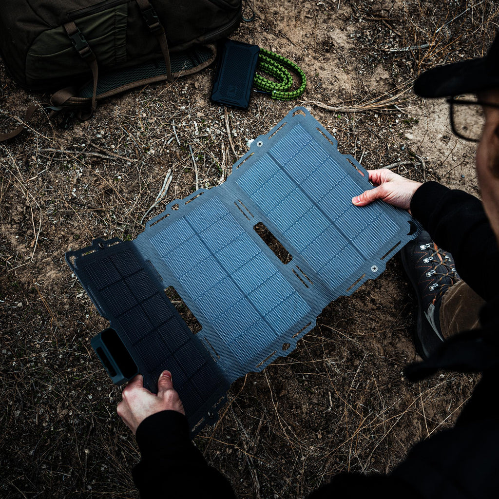 Dark Energy Spectre 18W Portable Solar Panel